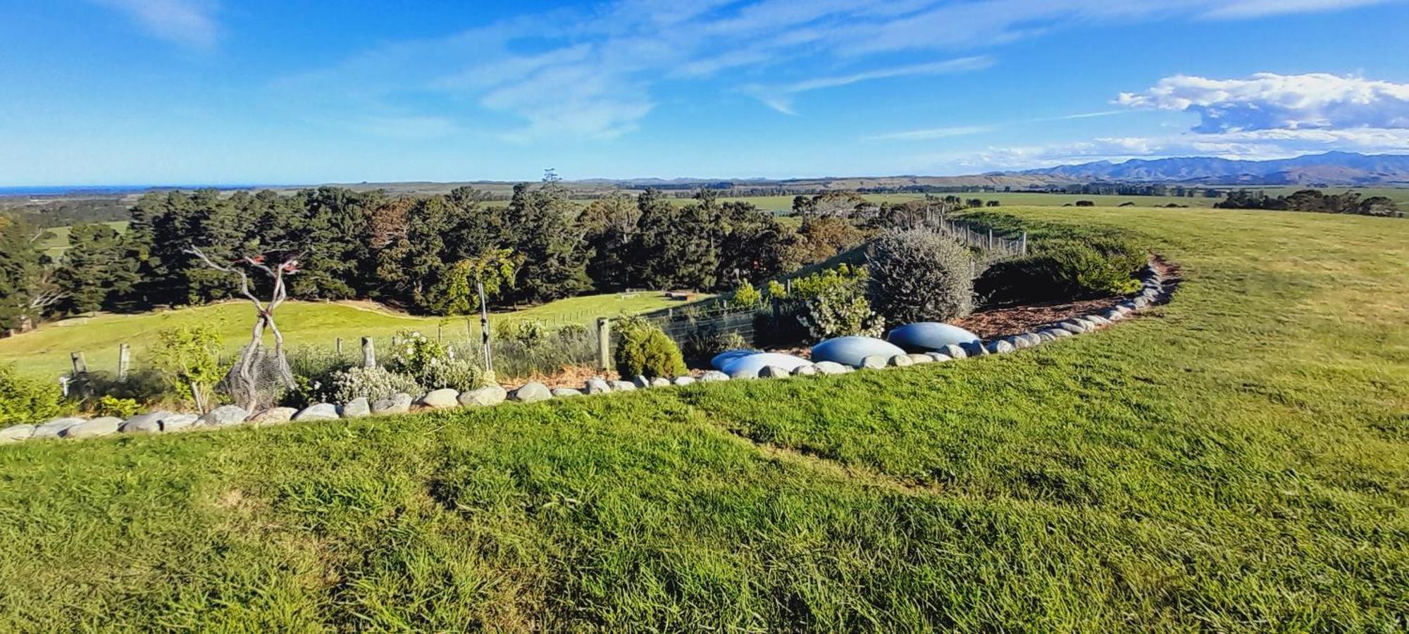 Hill Top Retreat Lower Dashwood Exterior foto